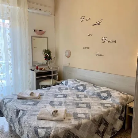 In Guest - New Cirene Double Comfort With Half Package רימיני